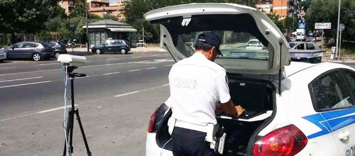 Targa camuffata con il nastro adesivo: smascherata dal Targa System una 45enne vicentina