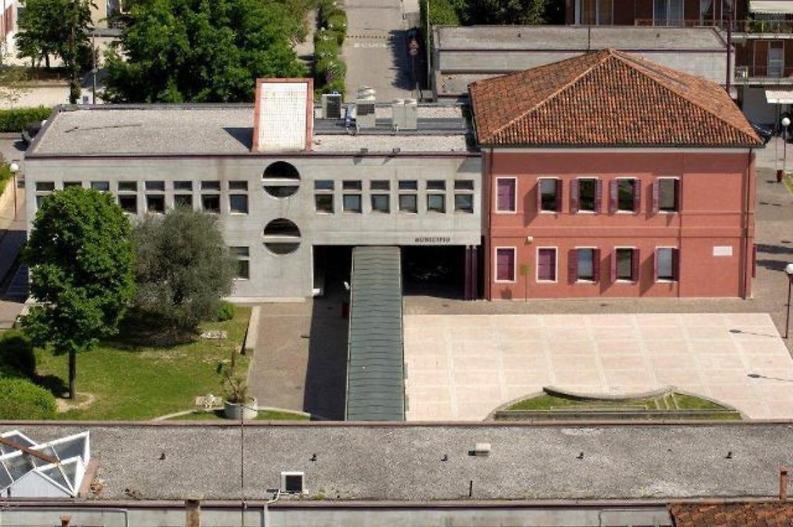cadoneghe municipio2