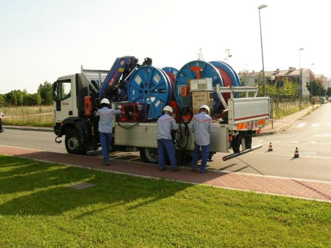 squadre enel in azione a  Mira
