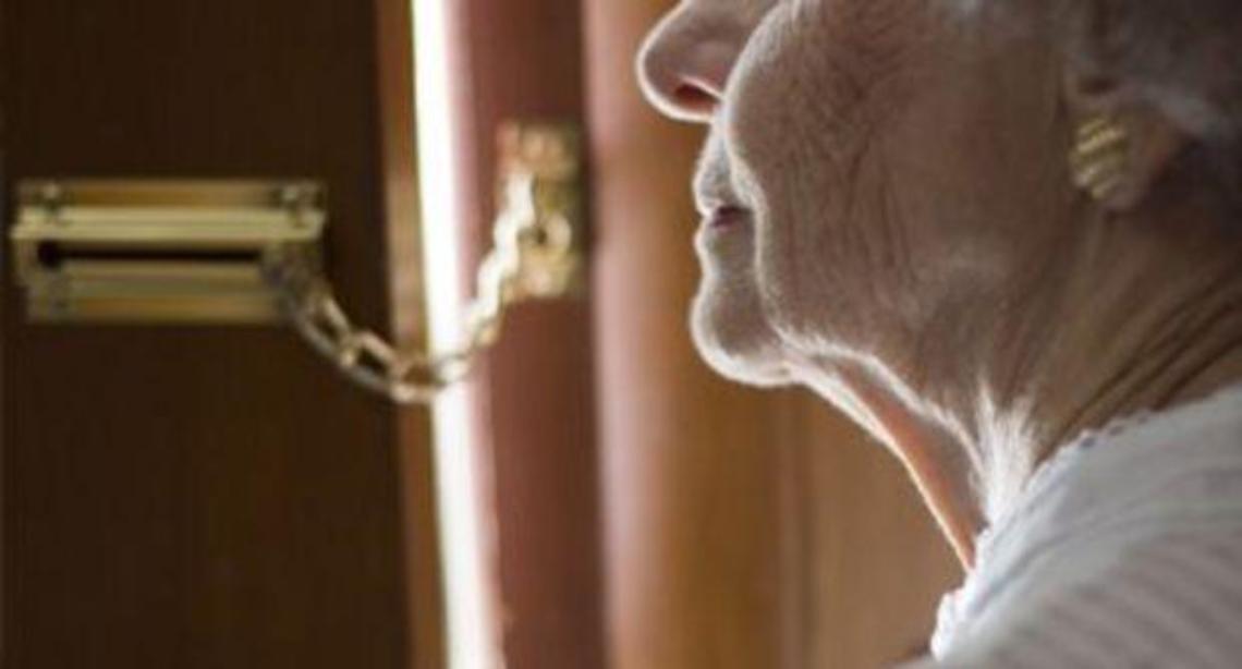 Finto incidente alla figlia: anziana truffata, arrestata coppia di malviventi