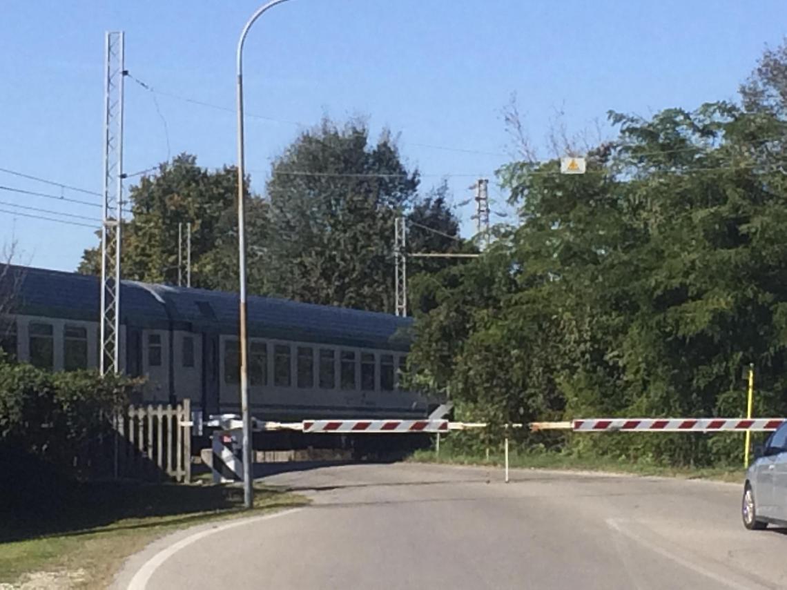 foto passaggio a livello via mestrina noale sottopasso
