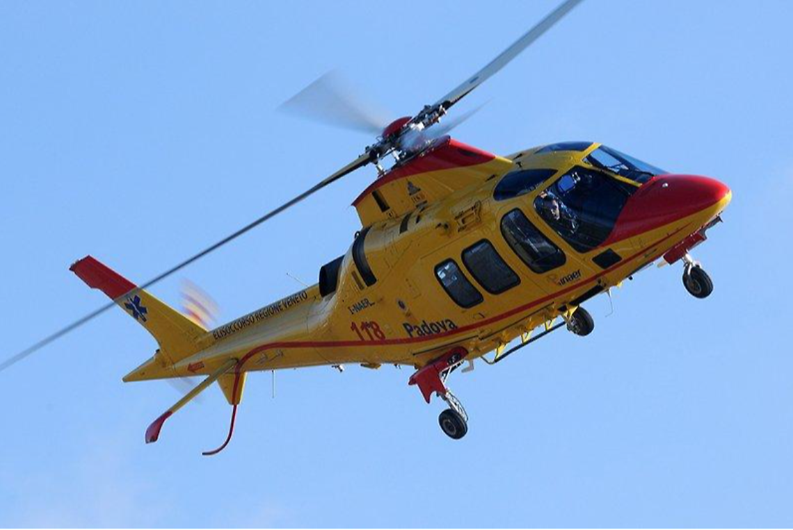 Incidente mortale sulla Pedemontana: un decesso e due feriti gravi in uno scontro tra auto