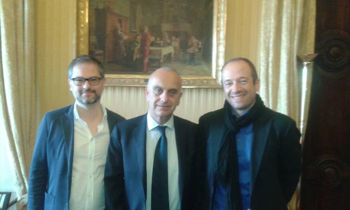 foto incontro caserma