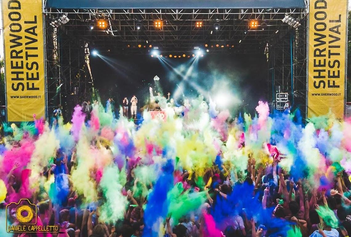 holi sherwood