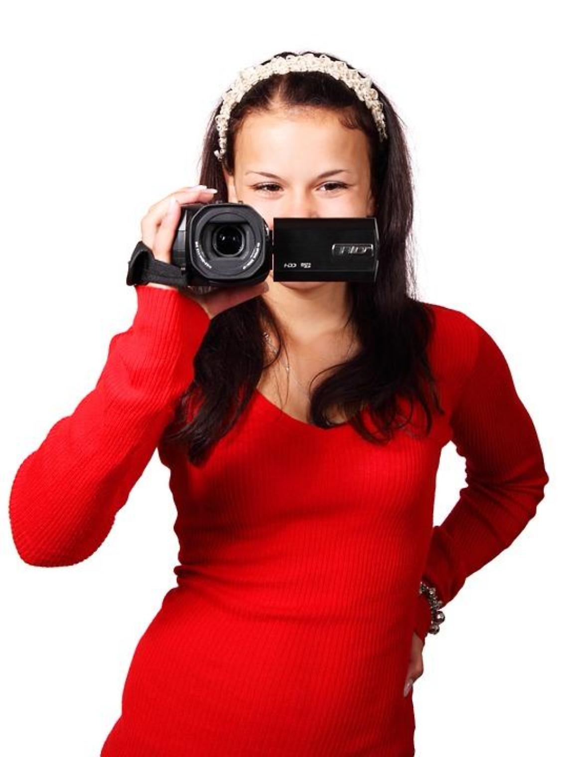 videomaker-video-camera