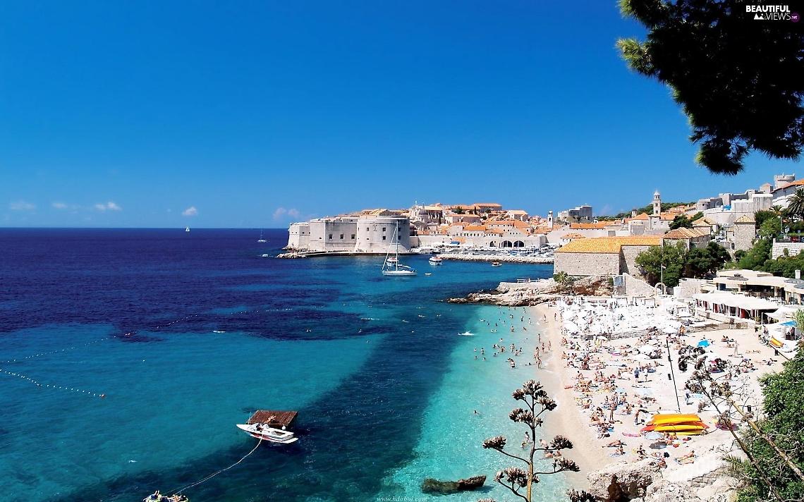coartia-sea-zadar-town