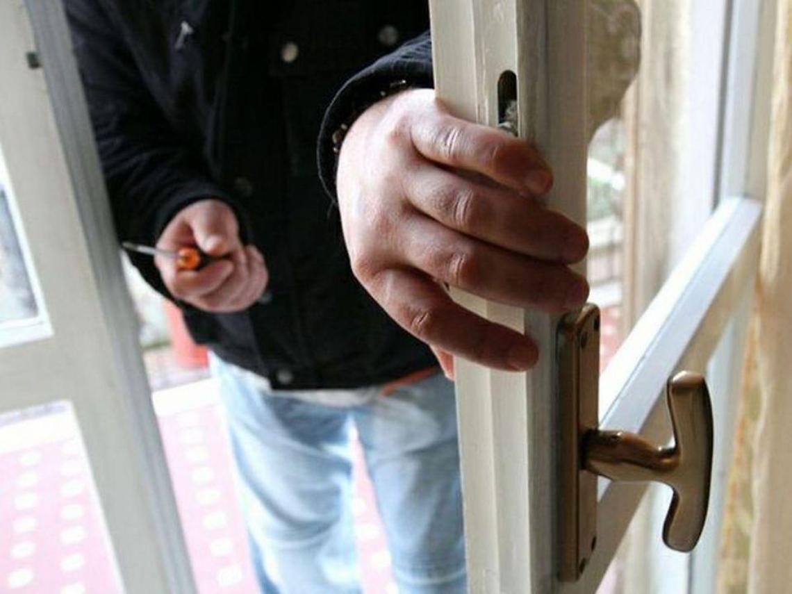 Furto in casa a San Martino di Arco: ladri scappano con una collanina