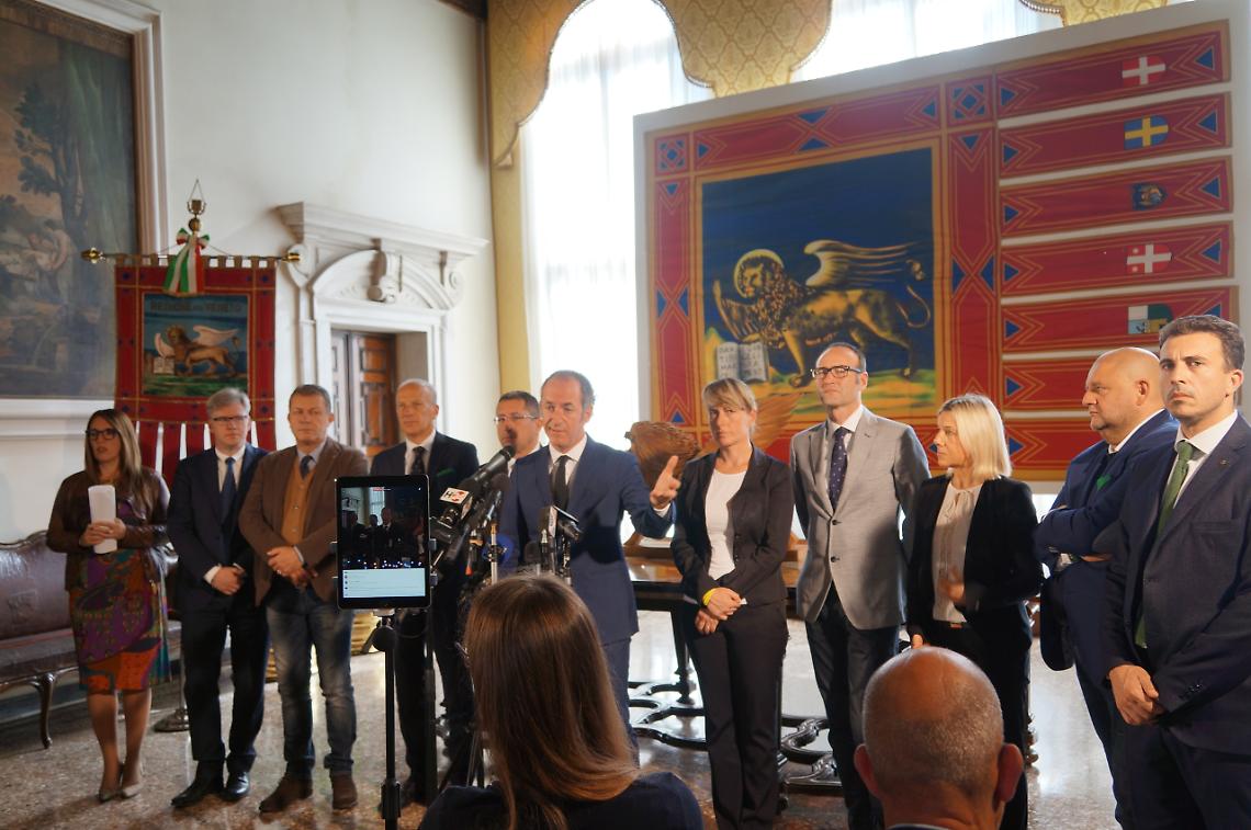 Giunta al completo