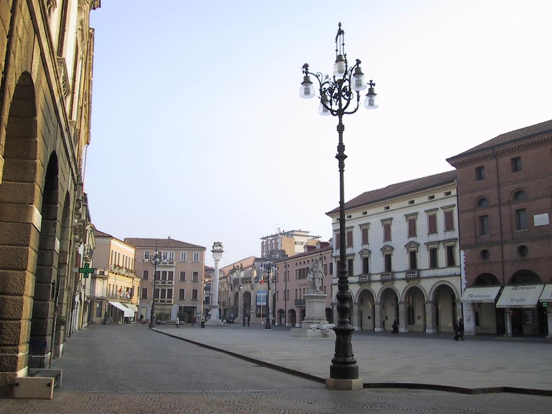Piazza_vittorio_emanuele_rovigo