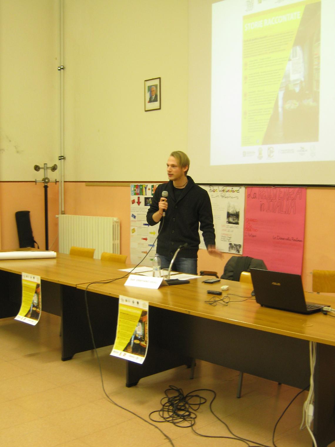 IMG_3055 relatore Cristiano Vidali
