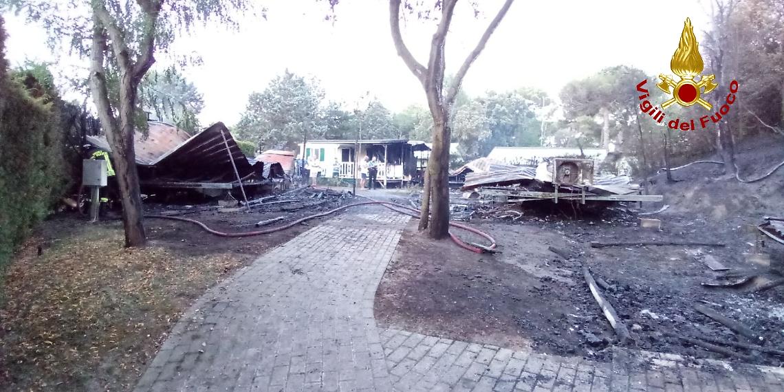 incendio rosolina mare