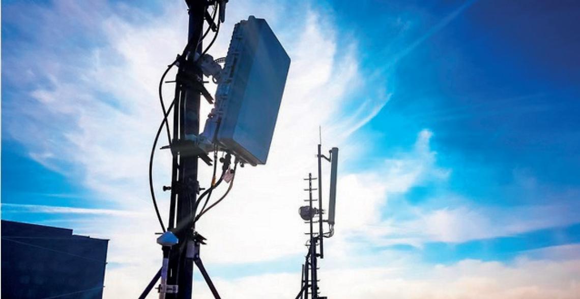 Settecà, il quartiere che resiste: ancora stop al cantiere dell’antenna