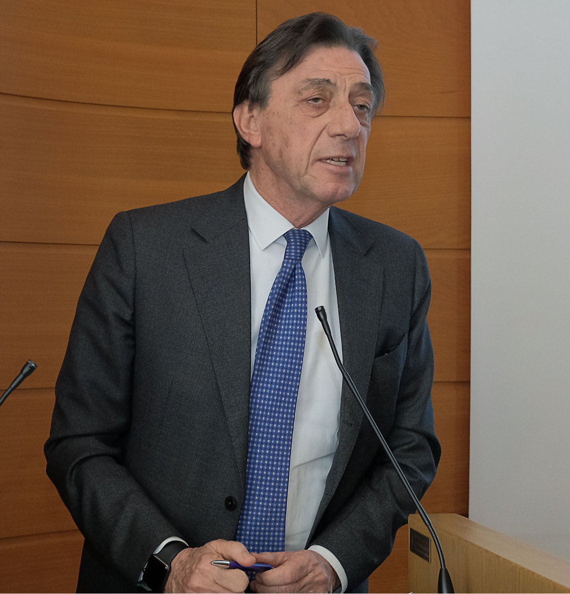 Striscione contro la Polizia, il sindaco di Padova: «Solidarietà alle forze dell’ordine, scritte gravi e inquietanti»
