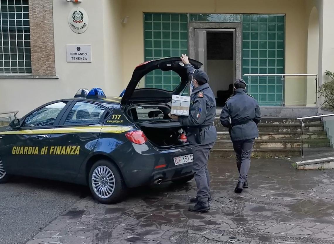 La Finanza di Schio scopre una "cartiera" di fatture false