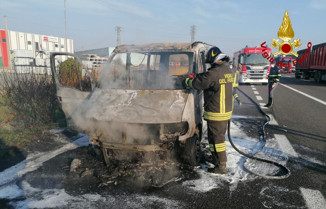 Grisignano e Vi Est furgone in fiamme A31
