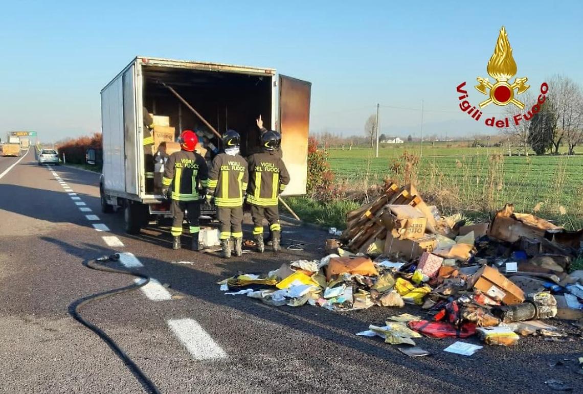 Grisignano incendio furgone