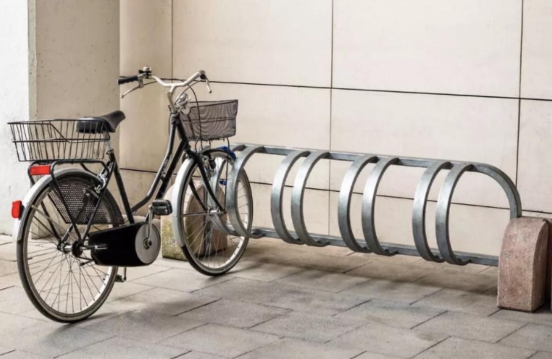 bici su rastrelliera