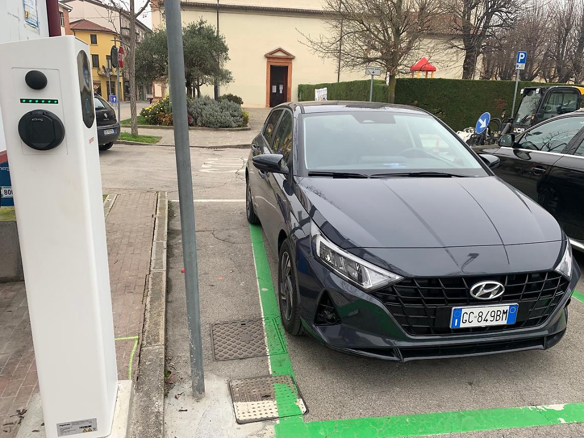 colonnine-auto-elettriche-montegrotto