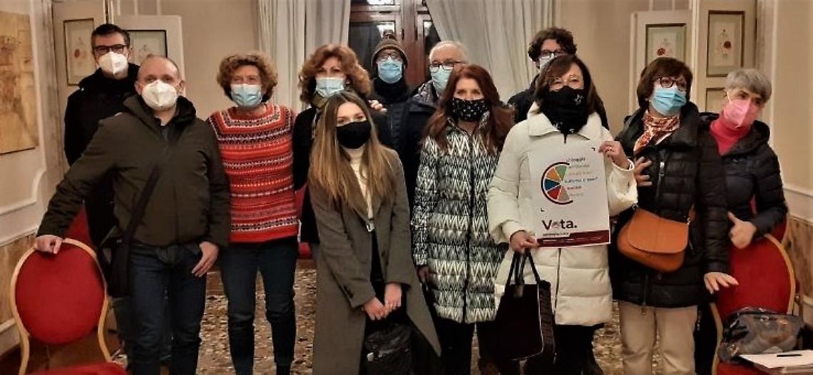 energia civica si presenta