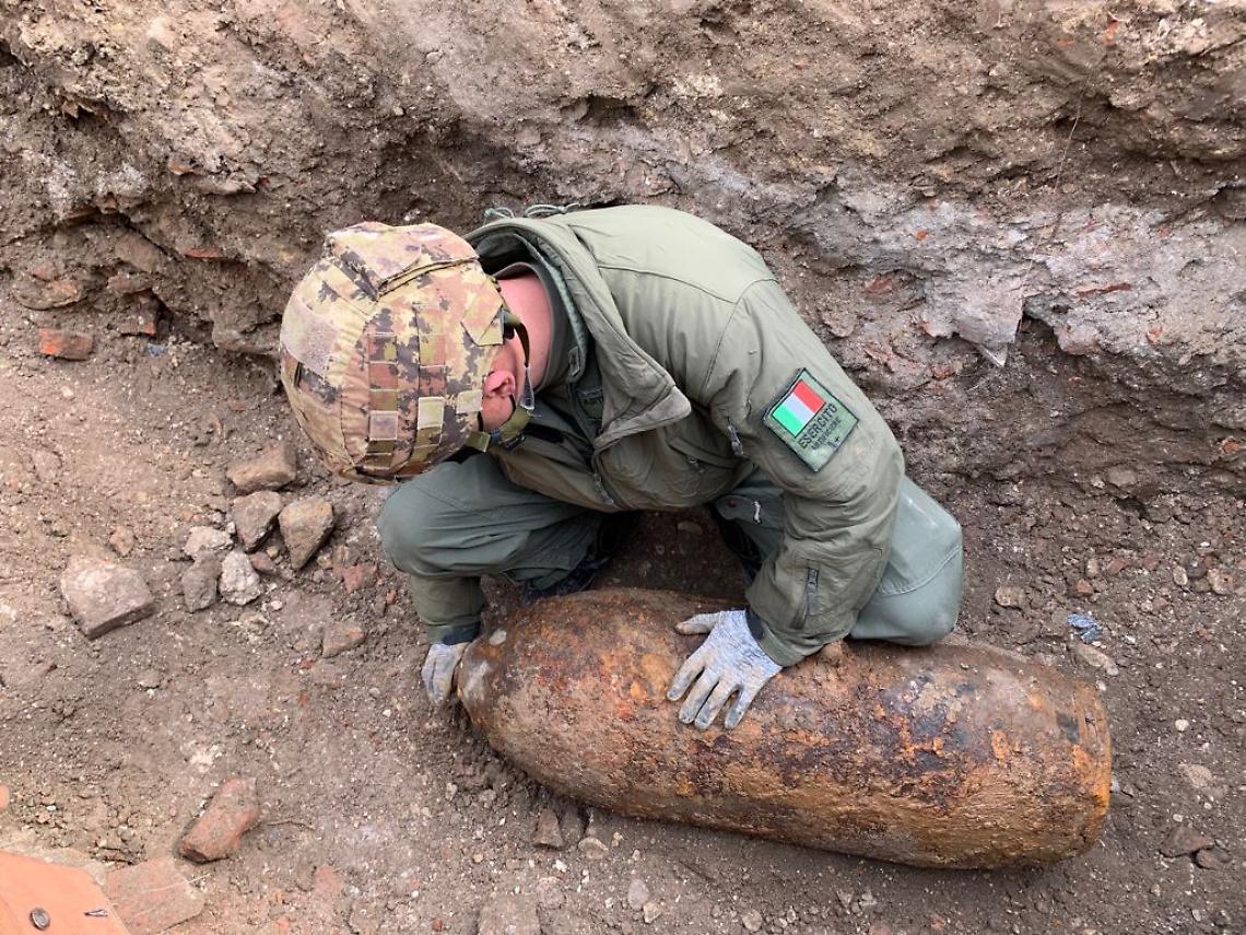 Bomba della Seconda guerra mondiale ad Aviano: evacuazioni e strade chiuse il 29 marzo