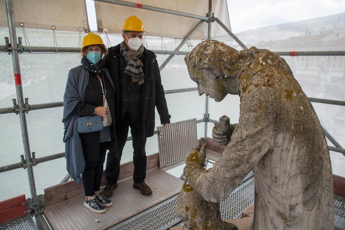 Padova, Prato della Valle: "sotto i ferri" altre tre statue