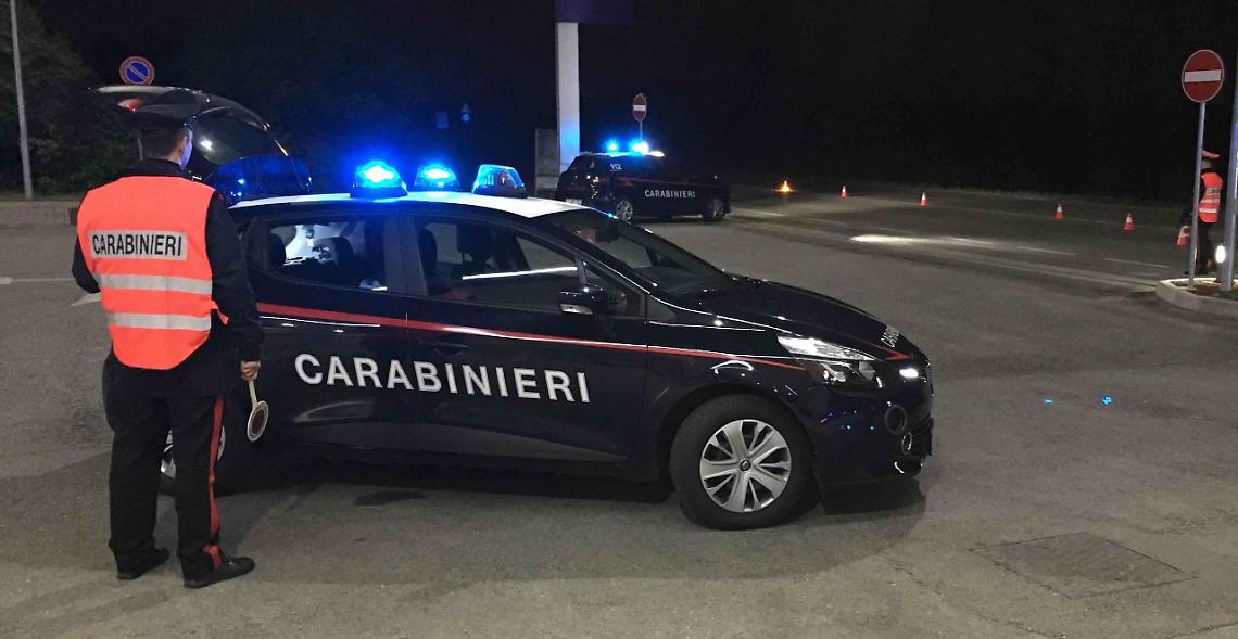 Posto di blocco e controllo dei carabinieri nel Vicentino