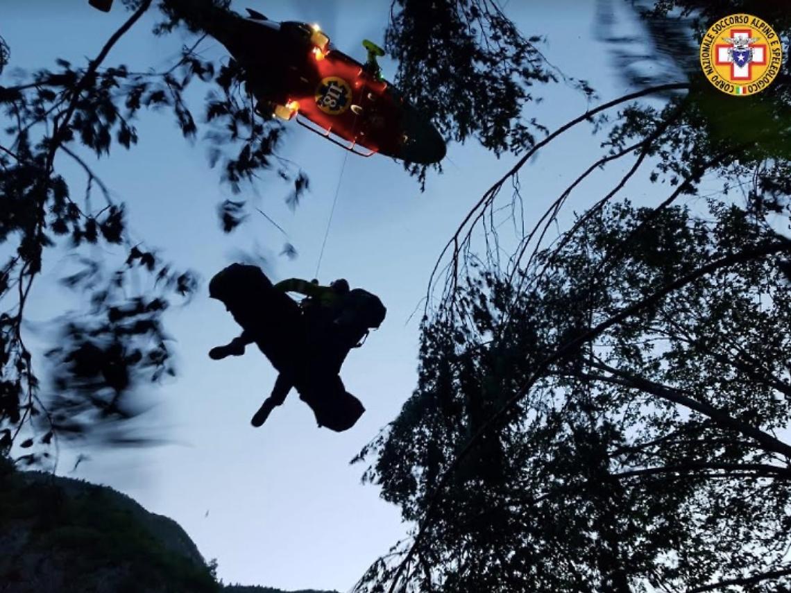 Elicottero treviso emergenza in valgadena