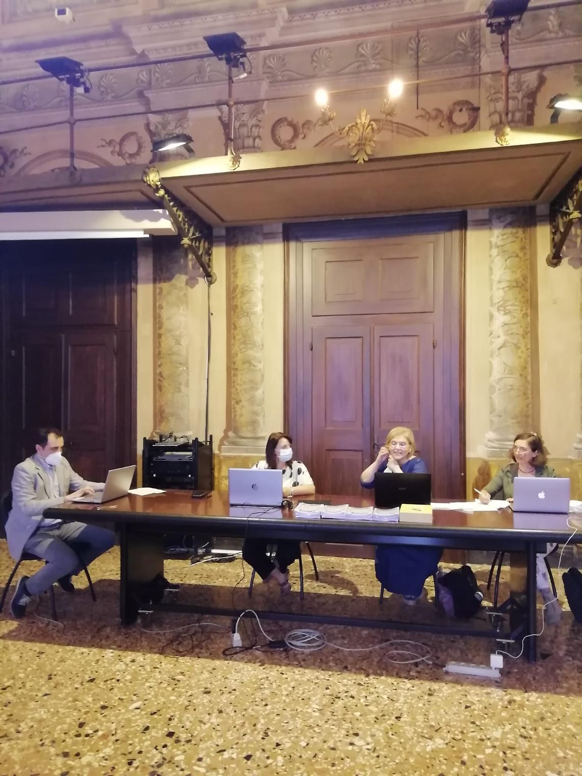 Il venezze a teatro1