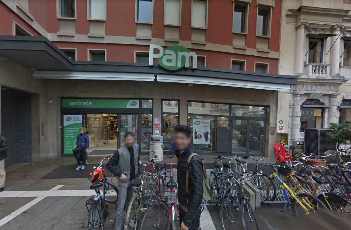 Padova, due giovani si ubriacano alla Pam e provano a scappare senza pagare