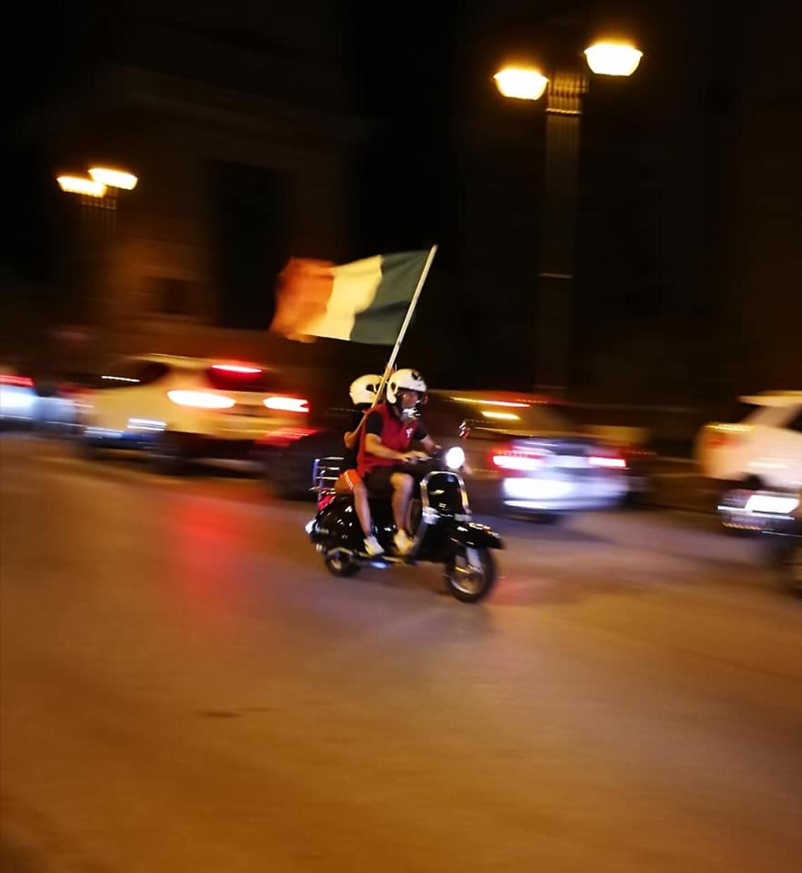 cavarzere finale europei festeggiamenti3