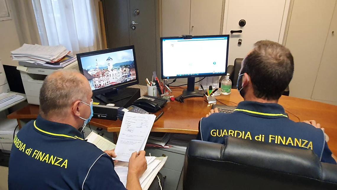 GdF Asiago scrivania dati 01