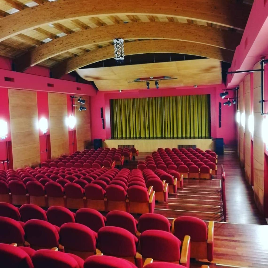 auditorium g comisso zero branco