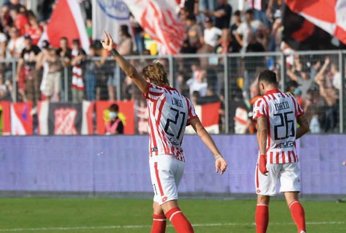longo dopo il suo gol nel primo tempo a pn vs lr vicenza