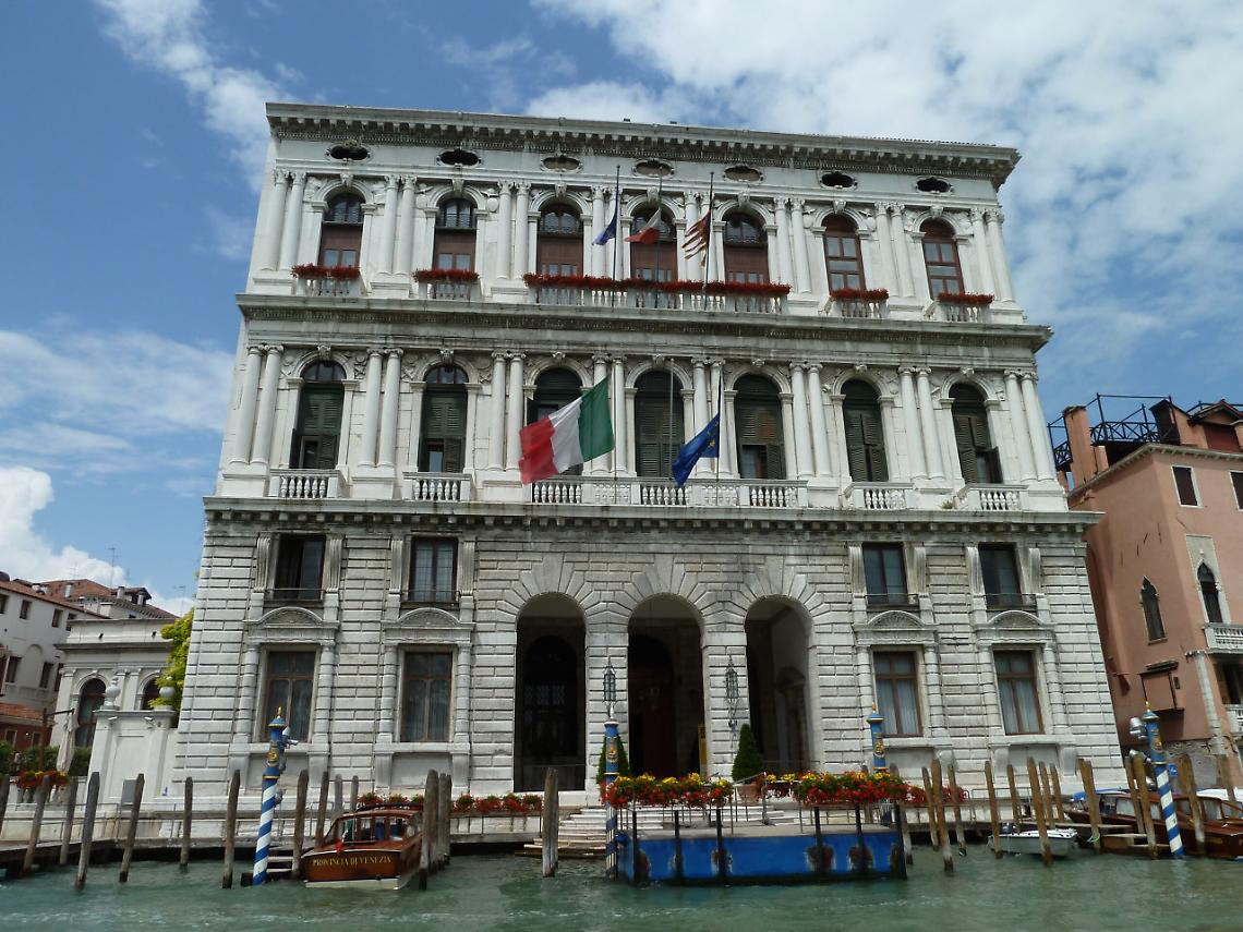 Palazzo_Corner_della_Ca'_Grande_gran_canal_san_marco_