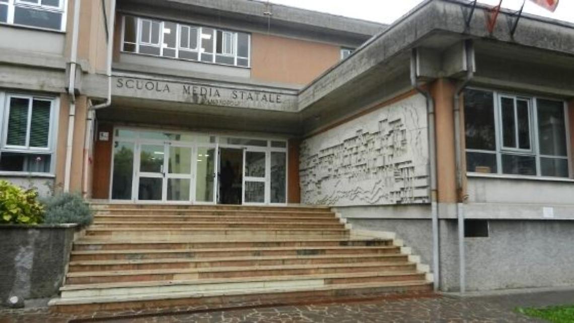 scuola media ambrosoli