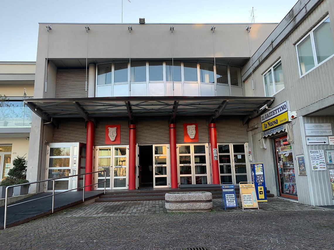 teatro Bersaglieri oggi
