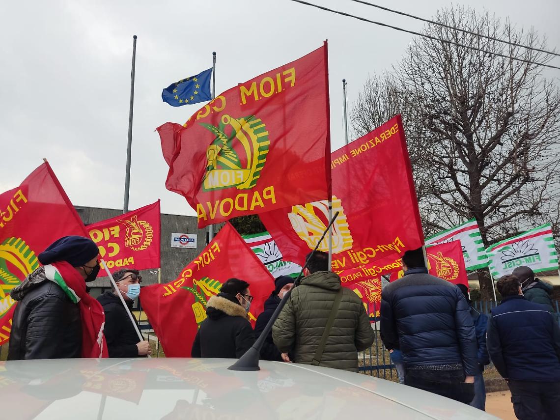 bandiere fiom(1)