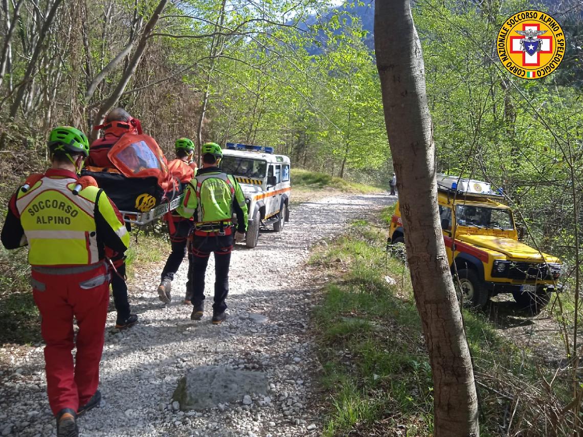 Soccorso alpino palestra di roccia