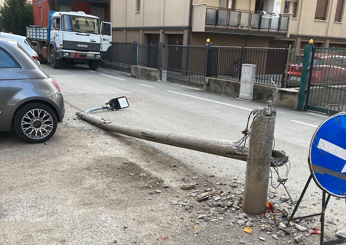 Via Giolitti incidente