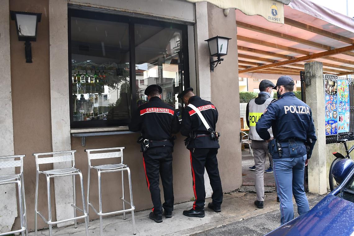 controlli forze dell'ordine bar