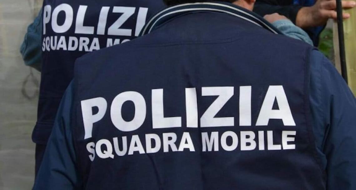polizia squadra mobile