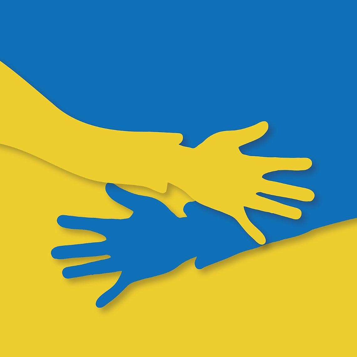 Quattro anni di guerra in Ucraina: la mostra "Infanzia Perduta" in piazza Duomo a Trento