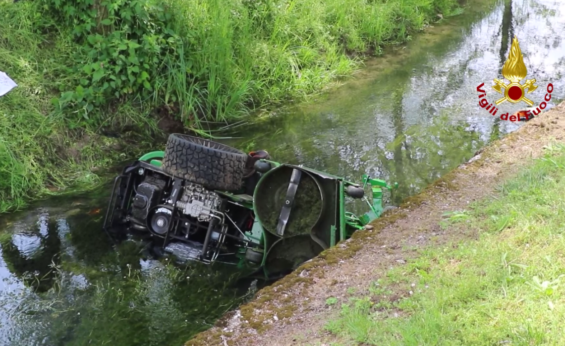 Costabissara trattorino nella roggia morto operaio