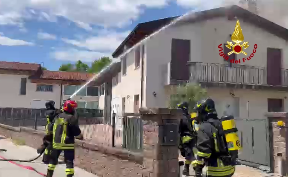 Grumolo incendio casa