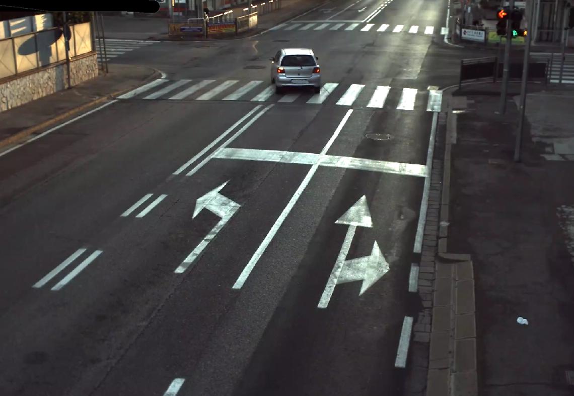 viale dal verme passa col rosso di notte