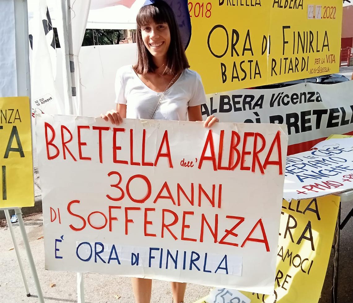 Bretella cartello Ilaria ritaglio
