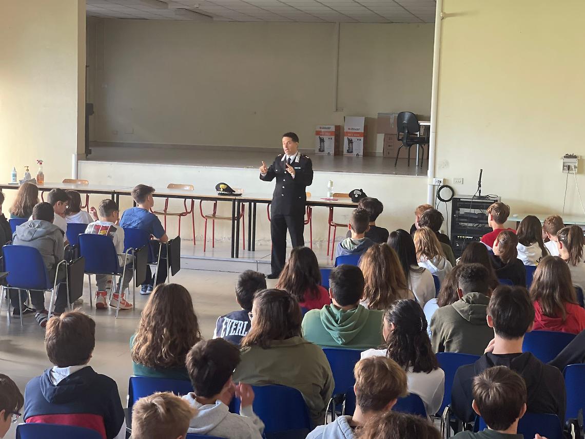 Carabinieri scuola Castelfranco (2)