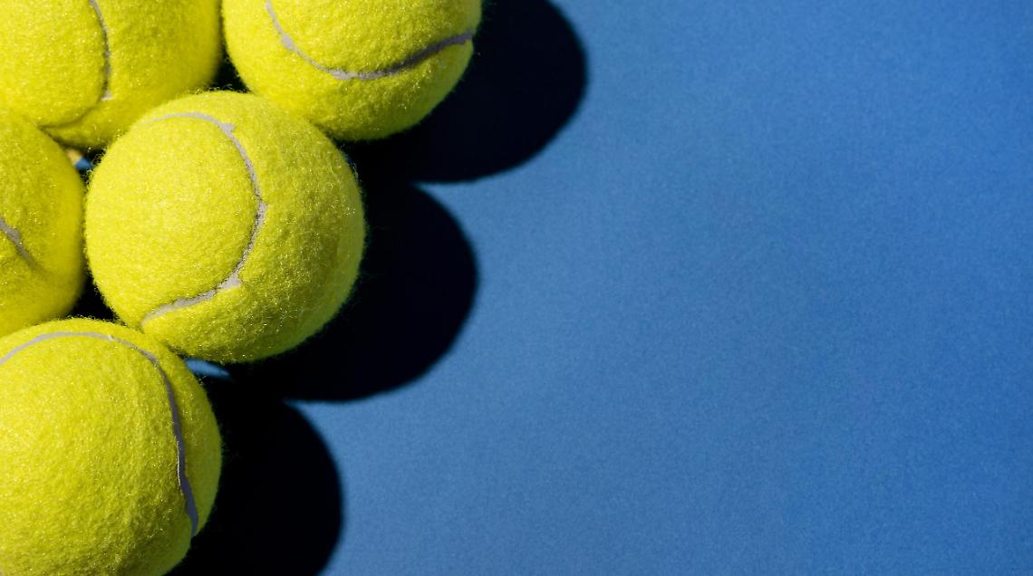 top-view-tennis-balls-with-copy-space