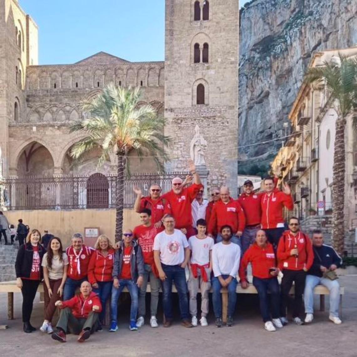 i tifosi del mestre nella trasferta siciliana
