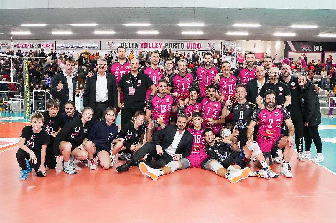 16.-Delta-Group-Motta-3-2-Festa-nerofucsia